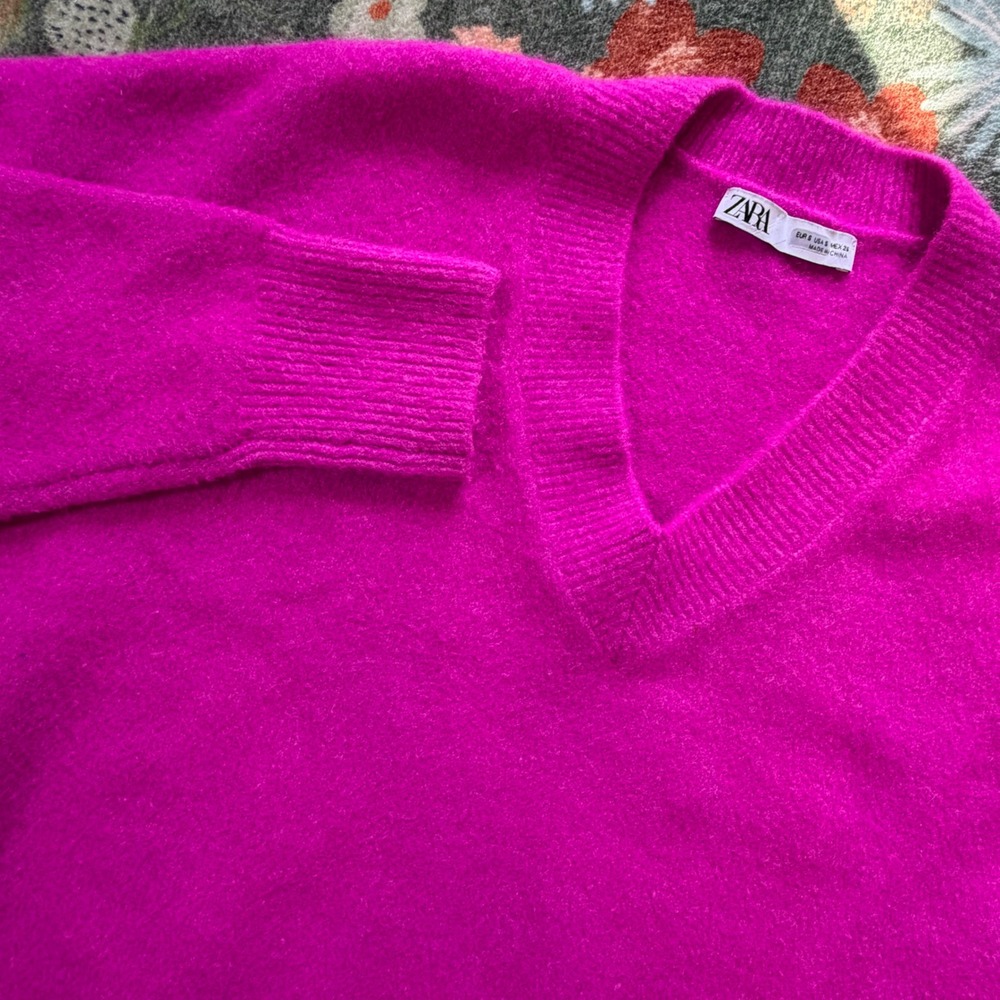Zara Magenta Pink V-Neck Knit Sweater Soft Wool Blend Fuchsia Pullover Small